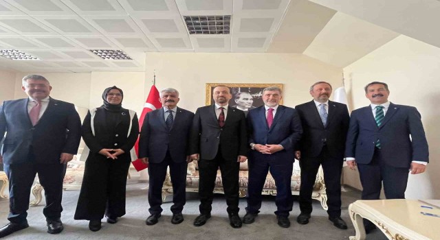 Kocaelide AK Parti milletvekilleri mazbatalarını aldı