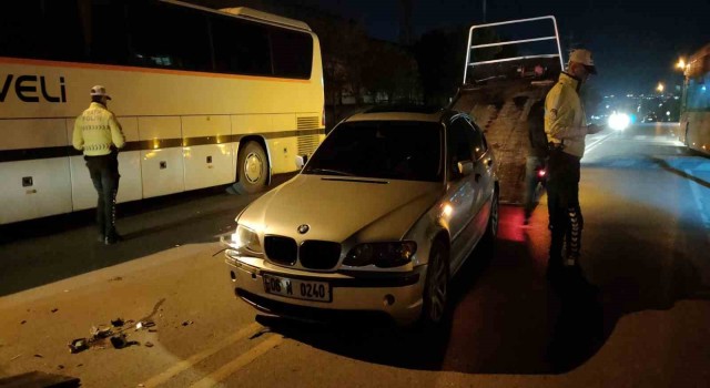 Kocaelide iki otomobil çarpıştı: 1 yaralı
