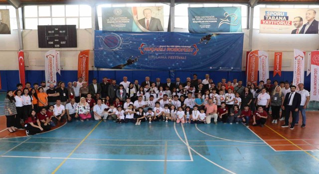 Koçarlı Robofestte ödüller sahiplerini buldu