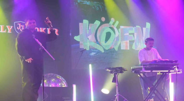 KÖFNden yeni albüm müjdesi: ‘Popstar yakında çıkıyor
