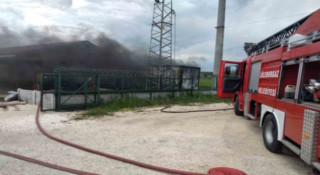 Konteynerde çıkan yangın söndürüldü