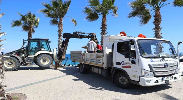 Konyaaltı Sahilindeki hazırlıklar sona yaklaştı