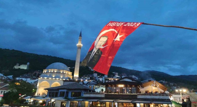 Kosovada selalar okunuyor