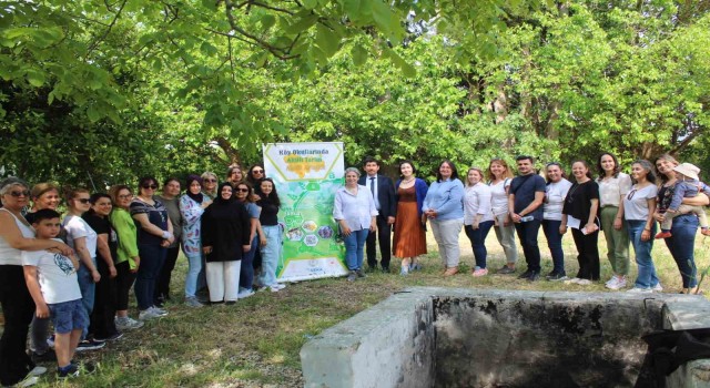 Köyceğizde öğretmenler ders kazanımlarını doğada uyguladı