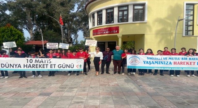 Köyceğizde yürüyerek sağlıklı yaşama dikkat çektiler