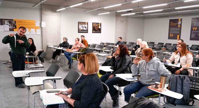 KÜNde akademisyenlere eğitim verildi