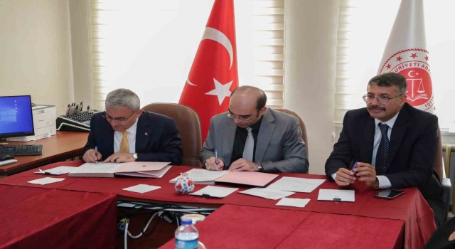 Kütahya Belediyesinden kültürel protokol