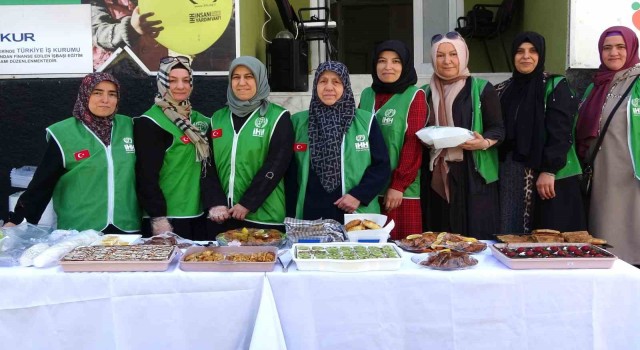 Kütahya İHH Kadın Kolları Hayır çarşısı oluşturdu