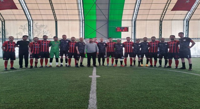 Kütahya sağlık çalışanları geleneksel halı saha turnuvası