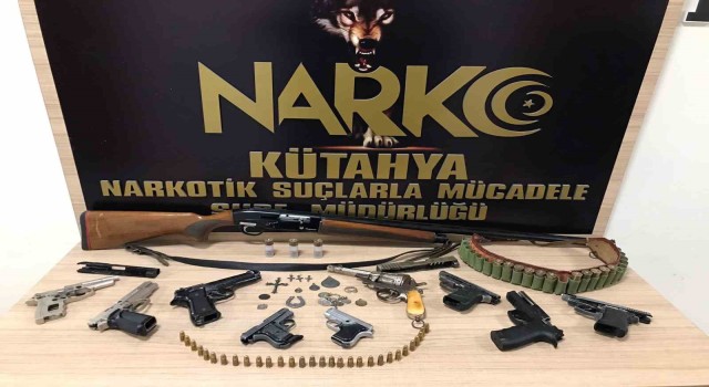 Kütahyada 3 uyuşturucu taciri tutuklandı