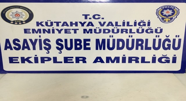 Kütahyada “Dar Bölge” uygulamasında 175 şahıs, 98 aracın GBT kontrolü ve denetimi yapıldı
