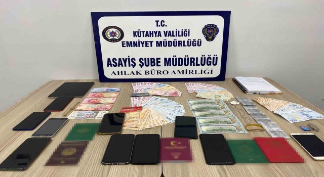 Kütahyada fuhuş batağına sürüklenen 3ü yabancı uyruklu 4 kadın kurtarıldı