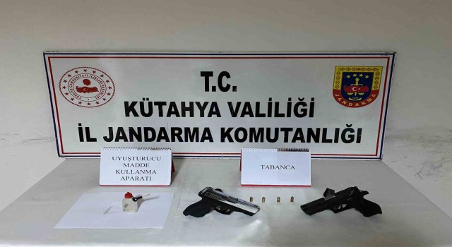 Kütahyada jandarmanın nisan ayındaki uyuşturucu operasyonlarında yakalanan 56 şüpheliden 5i tutuklandı