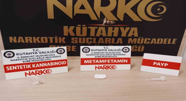 Kütahyada şüpheli 2 şahsın üzerinde uyuşturucu bulundu