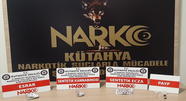 Kütahyada uyuşturucu ticareti yapan 2 kişi tutuklandı