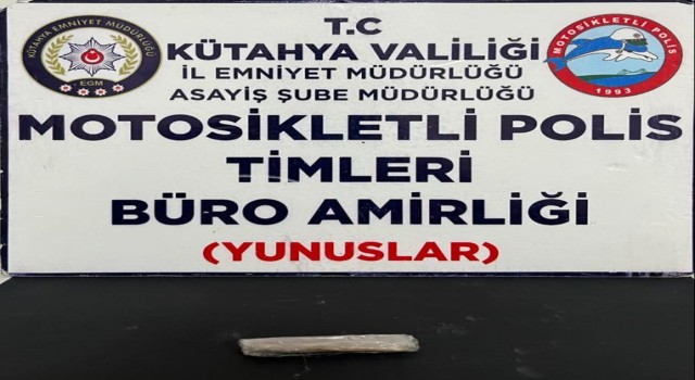 Kütahyada Yunus Timlerince bir şahsın üst aramasında uyuşturucu ele geçirildi