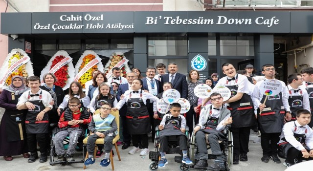 Kütahyanın en “Özel” kafesi açıldı
