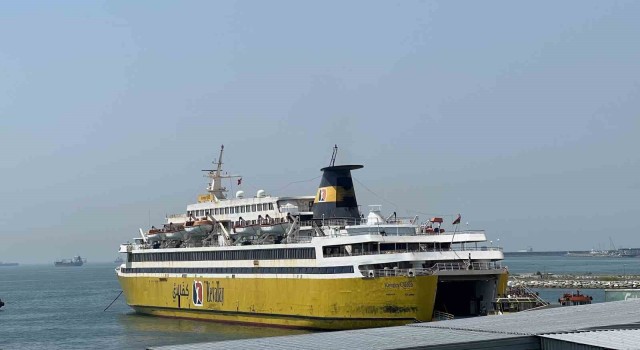 Libya ile ikili ticareti hızlandıracak gemi İstanbula yanaştı