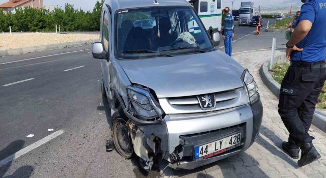 Malatyada iki ayrı trafik kazası: 4 yaralı