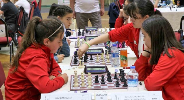 Manisada yapılan okul sporları satranç grup finalleri sona erdi
