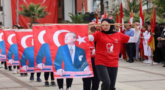 Manisanın ilçelerinde 19 Mayıs coşkusu