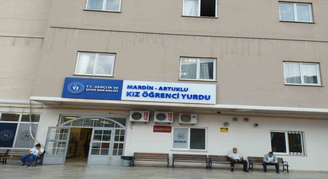 Mardinde KYK yurdunda kalan depremzedeler: Allah, devletimizden razı olsun, depremi unutturdular bize