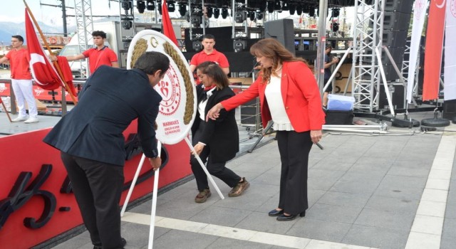 Marmariste 19 Mayıs kutlamaları çelenk sunma töreni ile başladı