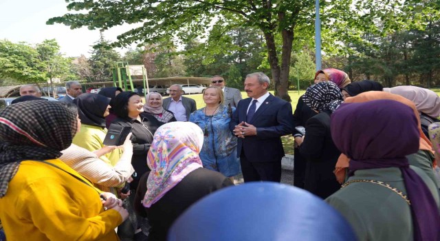Mazbatasını alan AK Partili Şahin Tin, saha çalışmalarına ara vermeden devam etti