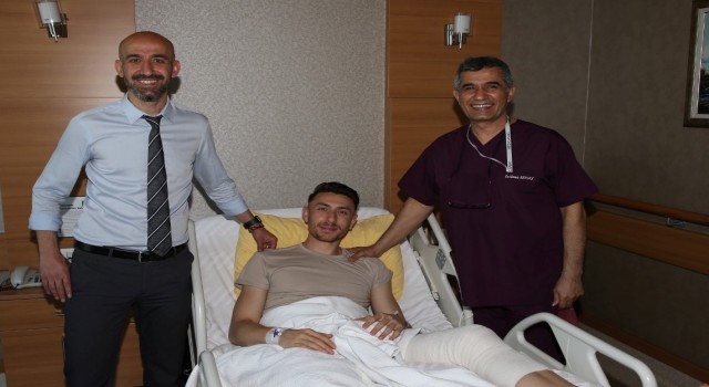 Menisküs yırtığına 15 dakikada müdahale