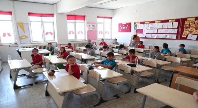 Merkezefendide öğrenciler robotik kodlama sınavına girecek