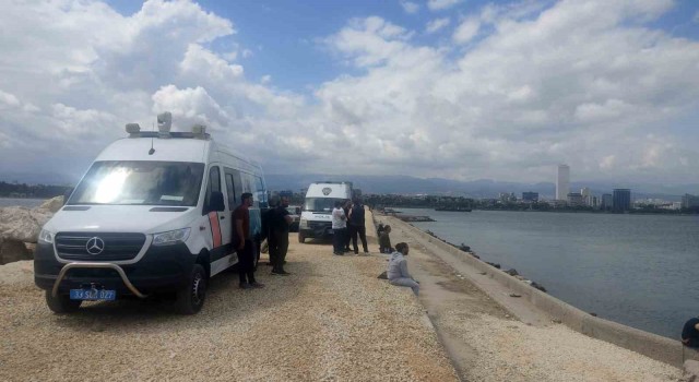 Mersinde denizde kaybolan bir kişinin cesedi bulundu