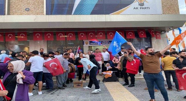 Mersinde kutlamalar başladı