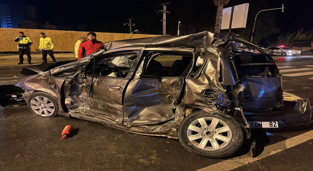 Mersinde otobüs ile çarpışan otomobilin sürücüsü hayatını kaybetti