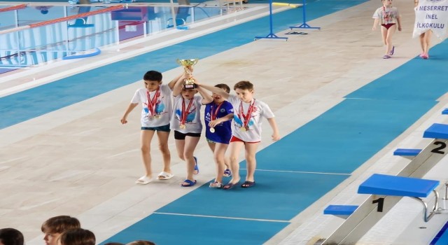 Meserret İnel öğrencileri iki kategoride 1inci oldu