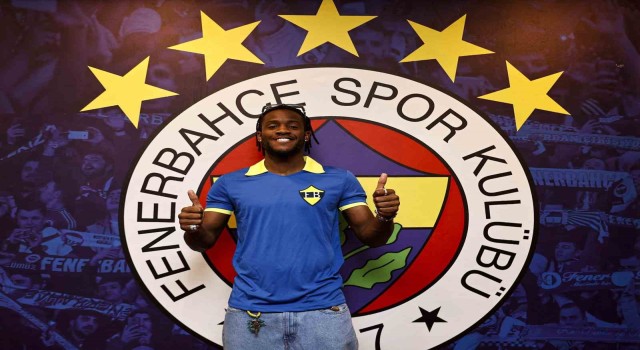 Michy Batshuayi: Umarım bu yıl birden fazla kupayı kazanır ve beraber kutlarız