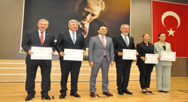 Millet İttifakı vekilleri mazbatalarını aldı