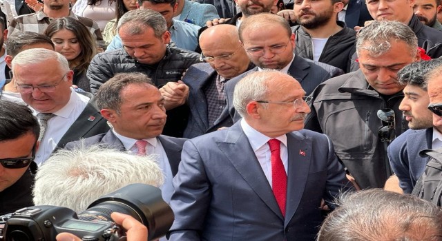 Millet İttifakının Cumhurbaşkanı Adayı ve CHP lideri Kılıçdaroğlu, Anıtkabiri ziyaret etti