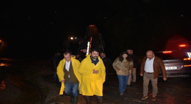 Milletvekili Şahin, taşından zarar gören yerleri inceledi