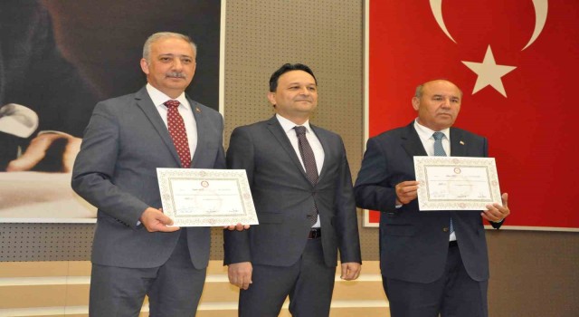 Milletvekilleri mazbatalarını almaya başladı