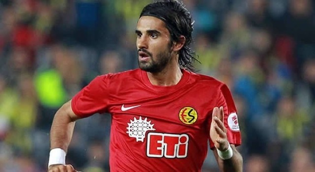 Milli futbolcu Alper Potuktan Eskişehirspor paylaşımı