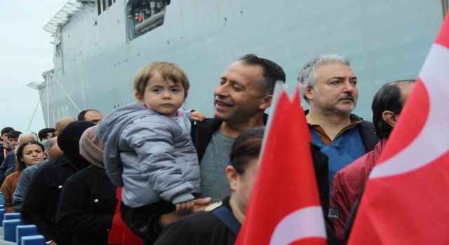 Milli Gurura İzmirde ilk iki günde 20 bini aşkın ziyaretçi
