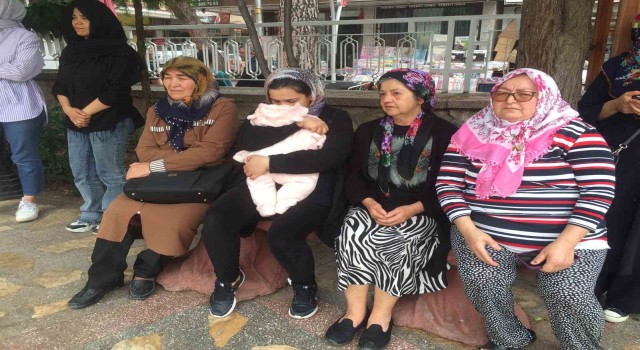 Minik Gülcenin ölümü Alaşehiri yasa boğdu