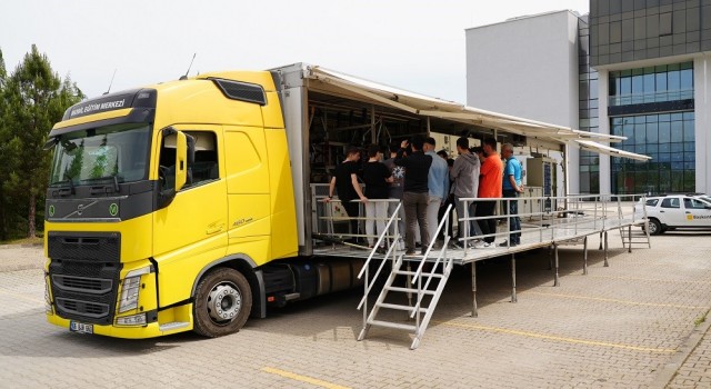 ‘Mobil Eğitim Merkezi Karabük Üniversitesinde