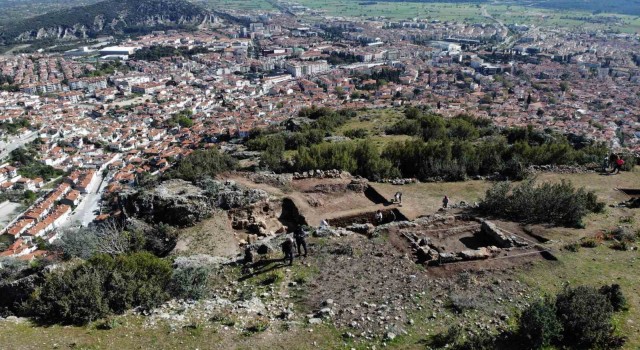 Mobollada 4 bin 500 yıllık yaşamın izleri gün yüzüne çıkıyor