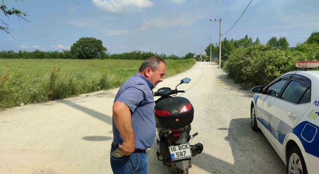 Motosiklet ile kamyonet çarpıştı: 1i ağır 2 yaralı