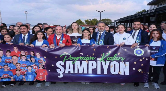 Mudanyada ‘Poyraz coşkuyla esti