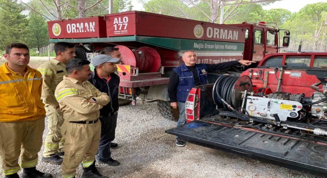 Muğlada arazöz ve ilk müdahale aracı operatörlerine ileri sürüş eğitimi verildi