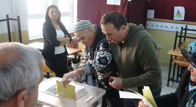 Muğlada seçimlere yoğun ilgi