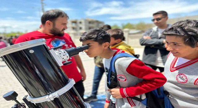 Muradiyede öğrenciler için uzay gözlemi etkinliği
