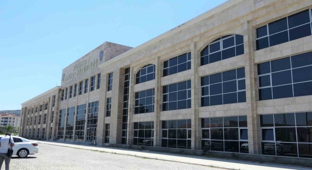 Narkotik ekipleri zehir tacirlerine göz açtırmıyor
